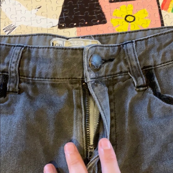 FREE PEOPLE GREY WASH JEAN SHORTS - Picture 6 of 6